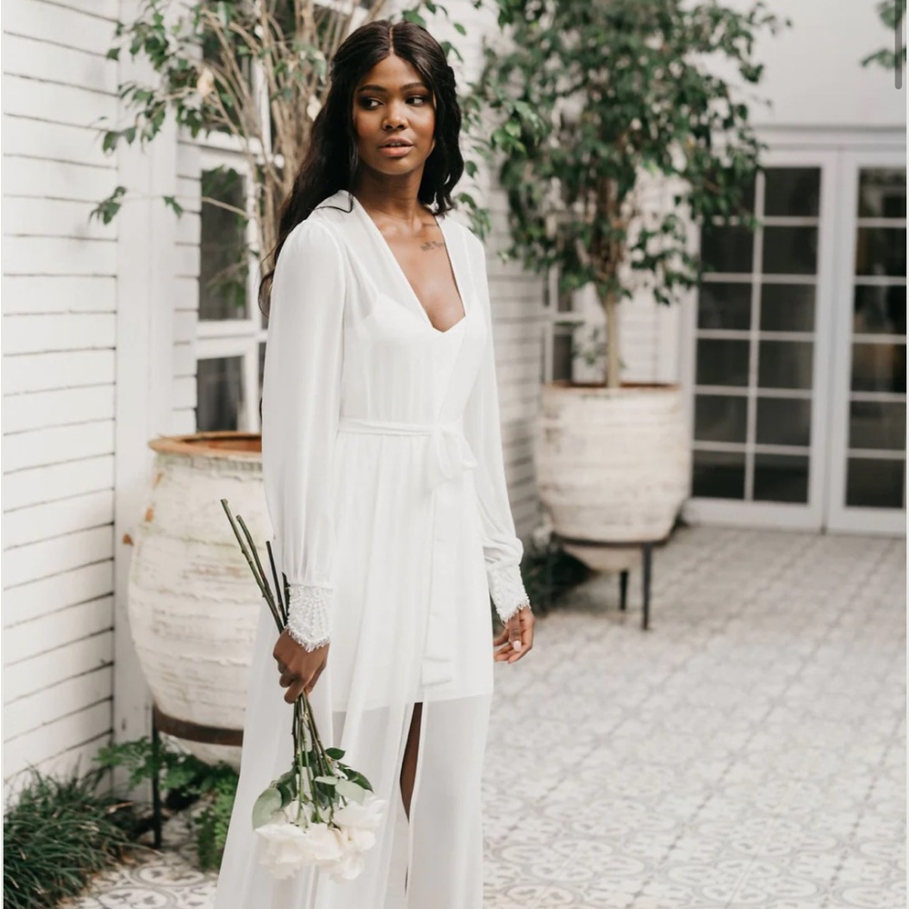 Bridal Robe - Picture 3 of 6